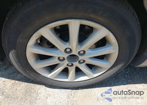 2011 Toyota Camry Xle z USA, uszkodzony, nr VIN 4T4BF3EK4BR197190